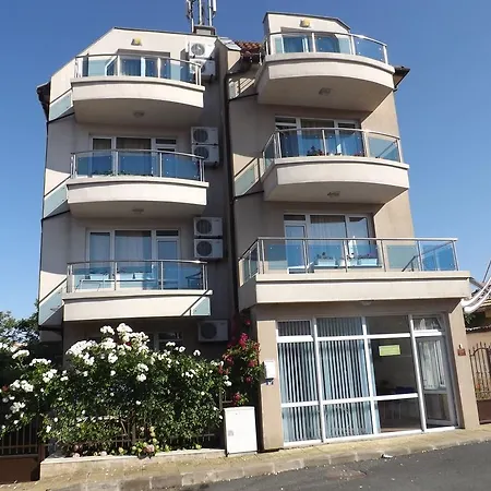 Guest house Hiora 3*