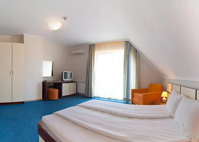 Guest house Hiora 3*