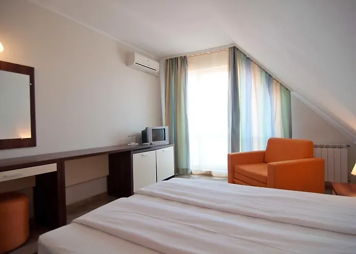 Guest house Hiora 3*