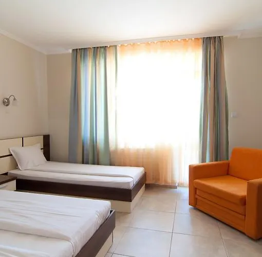 Guest house Hiora 3*