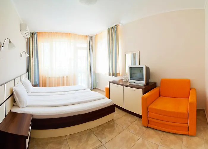 Guest house Hiora 3*